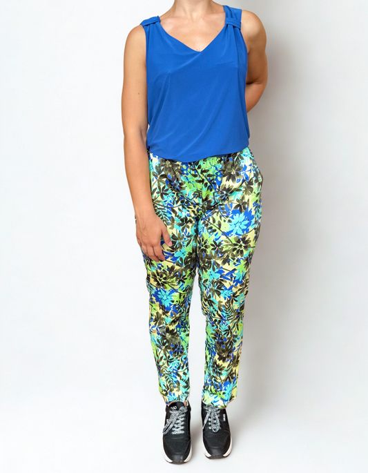 OUTFIT CAMICETTA SOFIA BLU E PANTALONE ROSIE VERDE