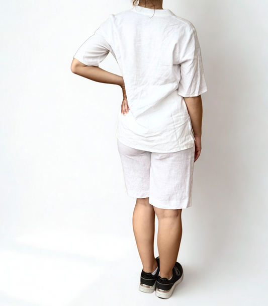 OUTFIT BLUSA ISLA E PANTALONE AMELIA CORTO